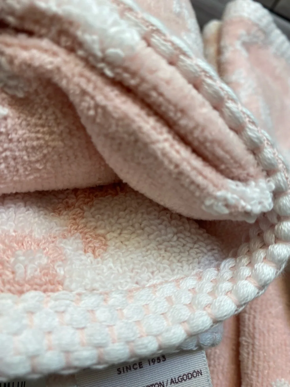 Laura Ashley ❤️Kate Bow (2)Hand  &(2) Tip Towel Set Pink NWT